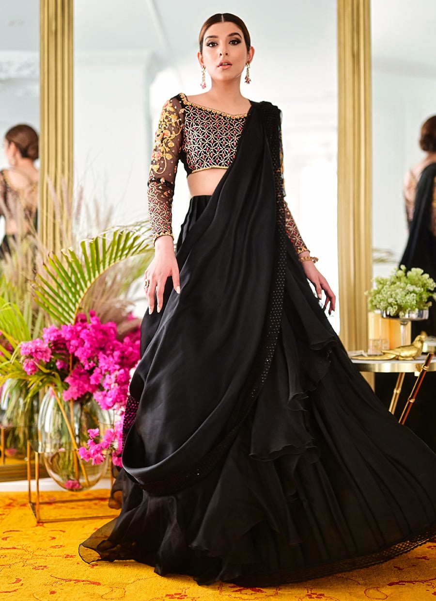 Midnight Elegance Bridal Ensemble - Image 3