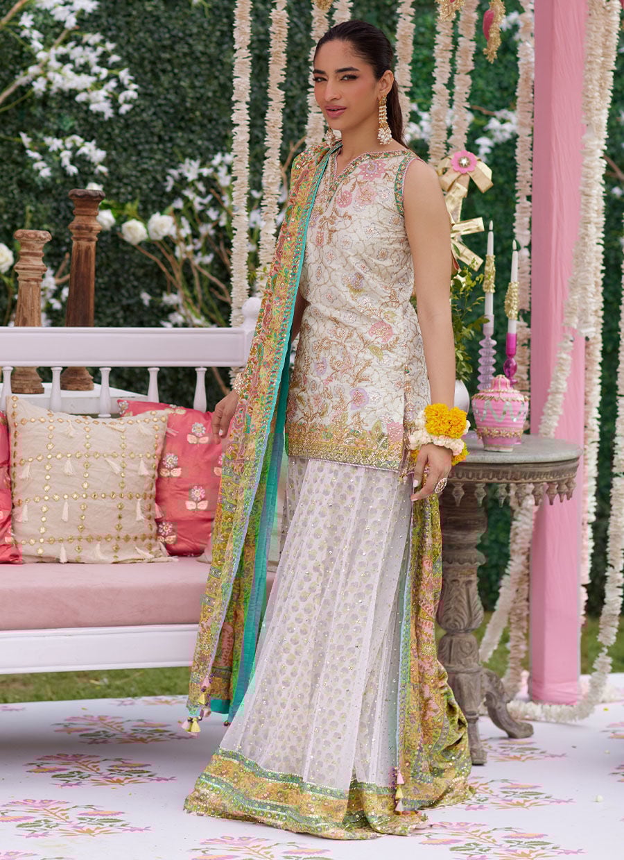 Ivory Pastel Heritage Ensemble - Image 6