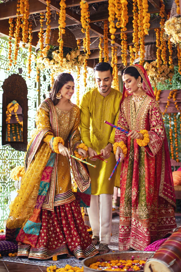 Satraangi Heirloom Festive Ensemble - Image 5