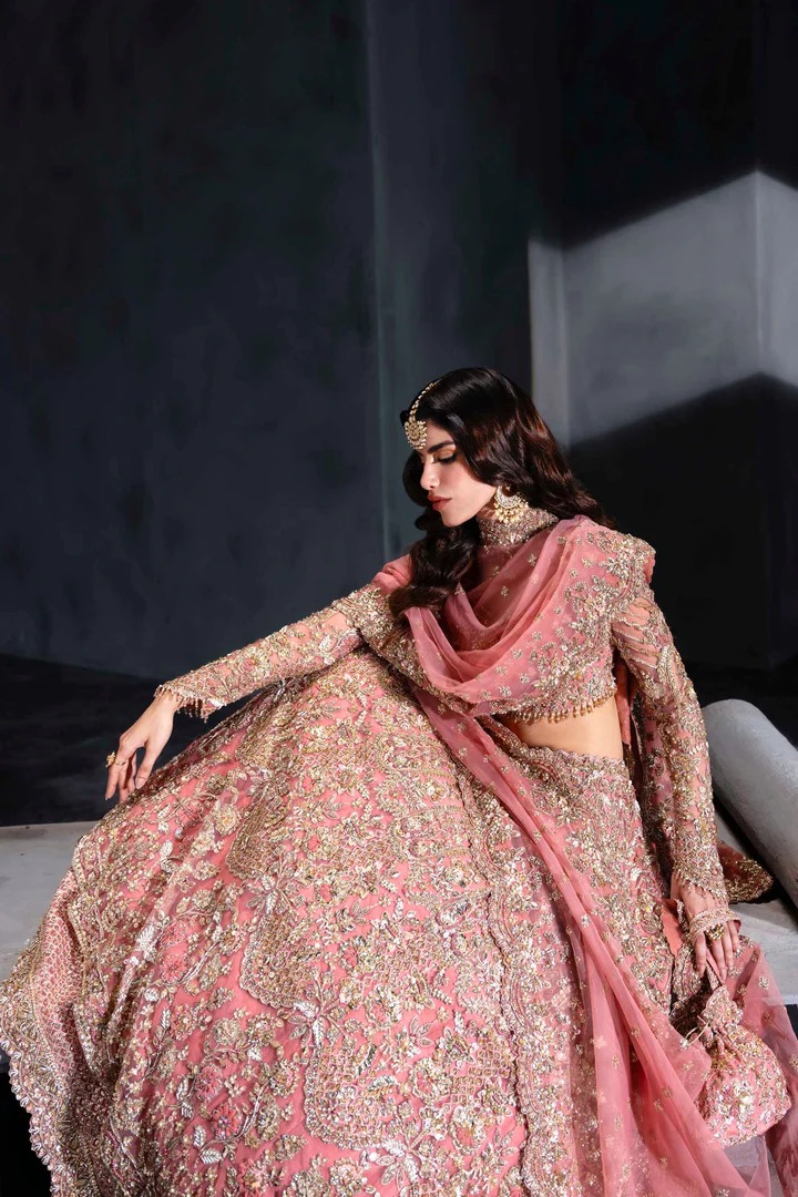 Blush Pink Bridal Luxury Lehenga Set - Image 4