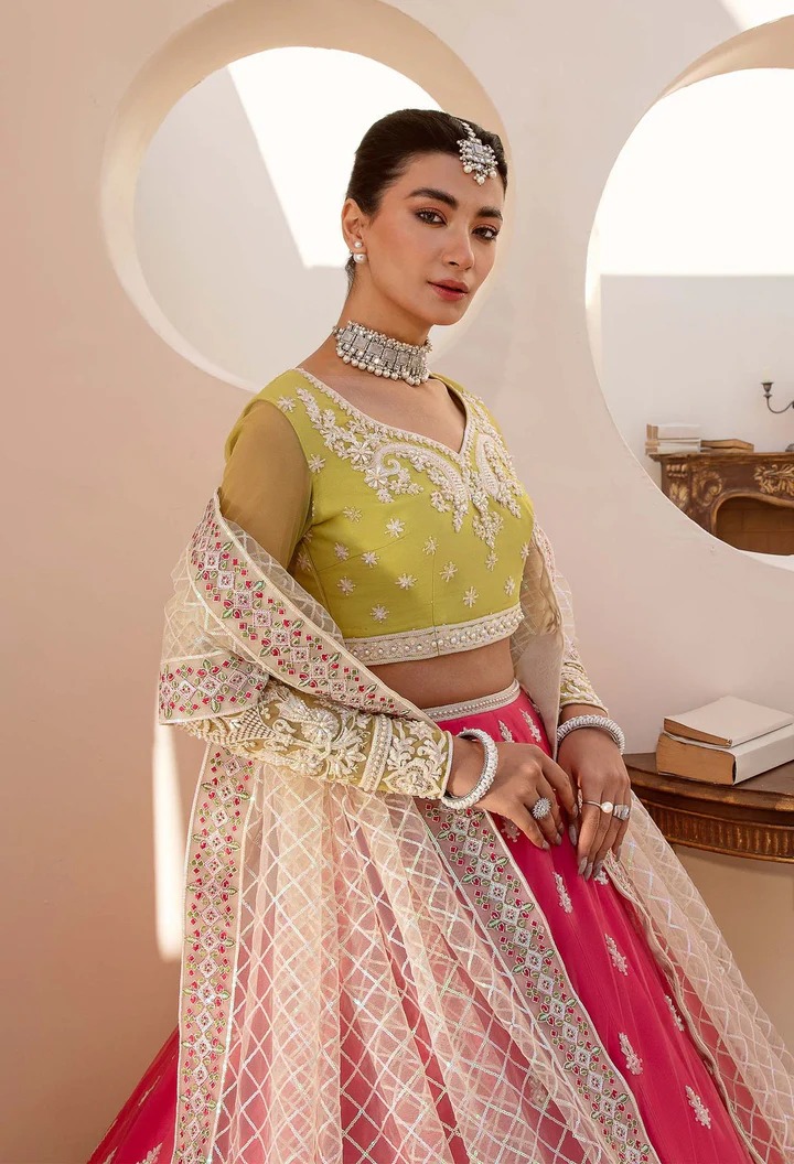 Sunlit Blush Bridal Lehenga Ensemble - Image 5