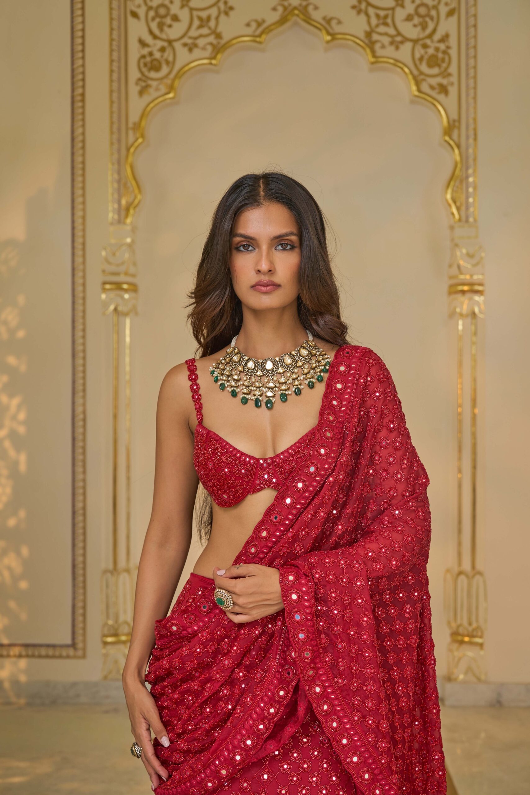 Crimson Radiance Bridal Saree Ensemble - Image 5